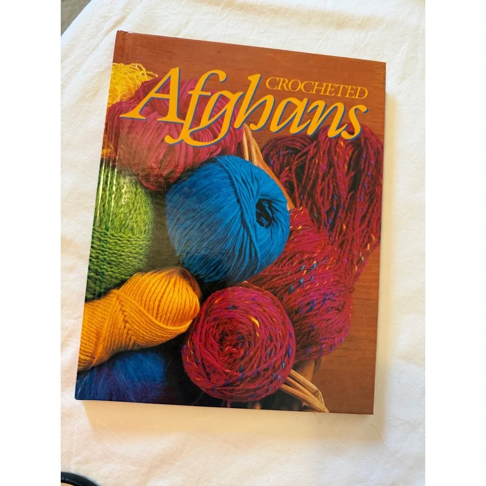 Vintage Crocheted Afghans Hardcover Book 1988 Oxmoor House First Printing DIY